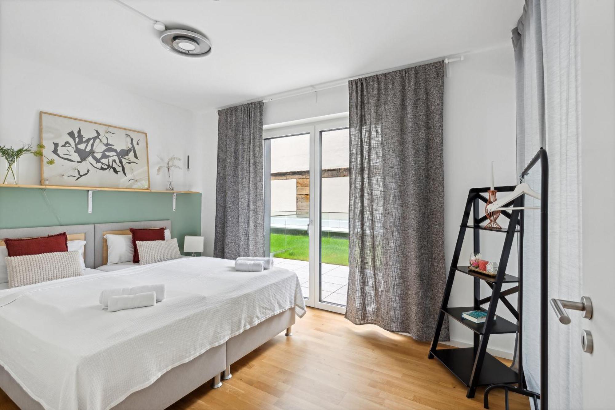 Sali-homes R5 - New Build With Terrace In Center